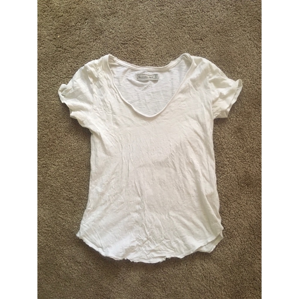 Abercrombie and Fitch tee